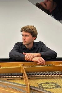 ALEJANDRO PÉREZ