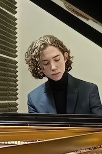 WIKTOR GASIOR